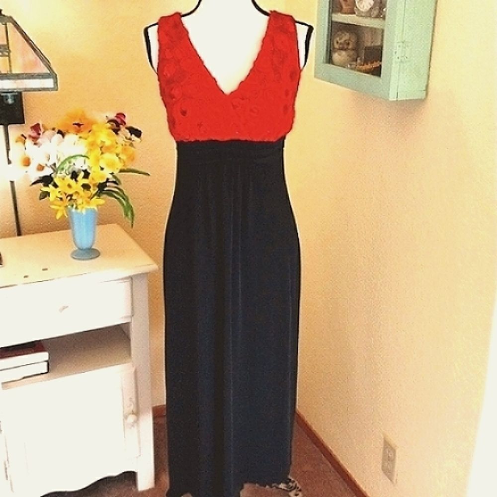 En Focus Studio Evening Dress